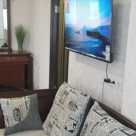 Super View, Luxury Apartment Near Chernihiv Metro. Kiev Exteriör bild