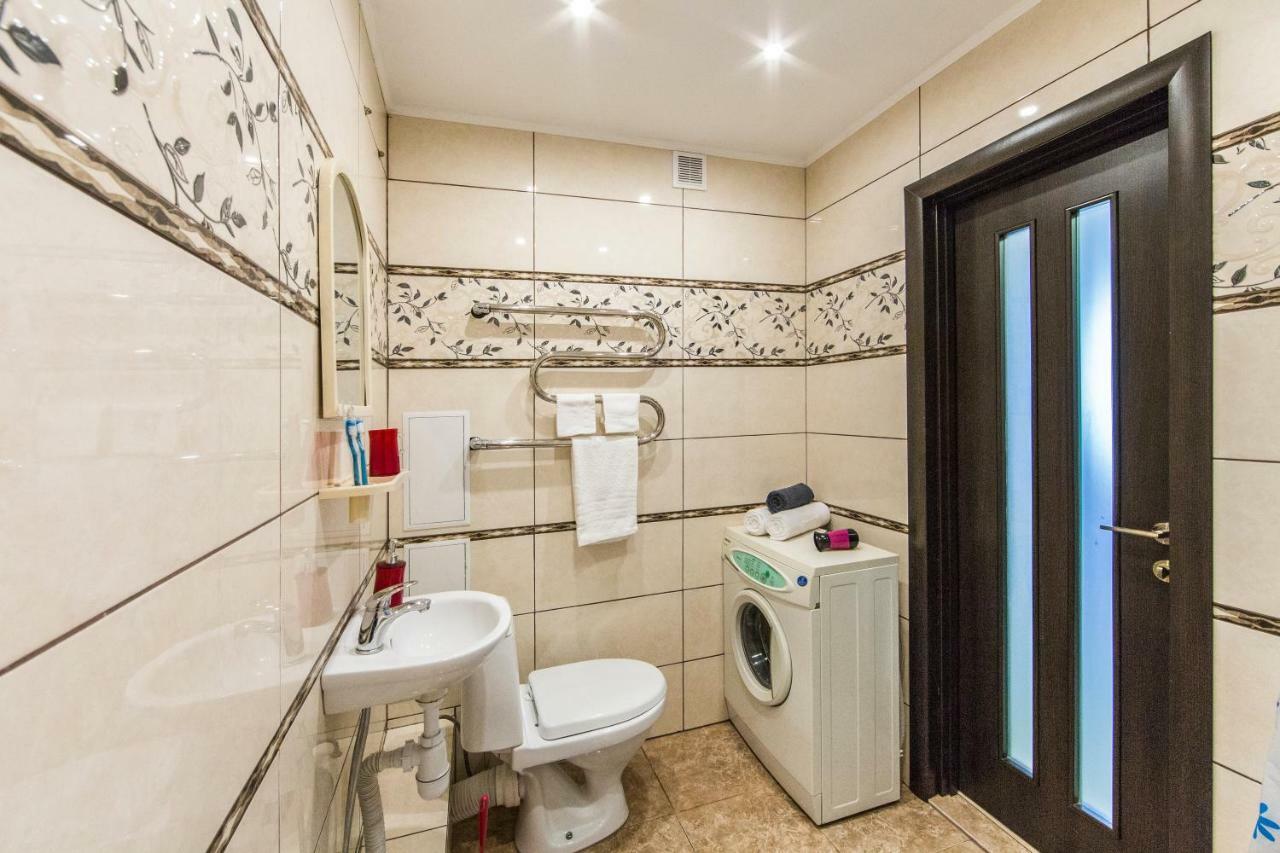 Super View, Luxury Apartment Near Chernihiv Metro. Kiev Exteriör bild