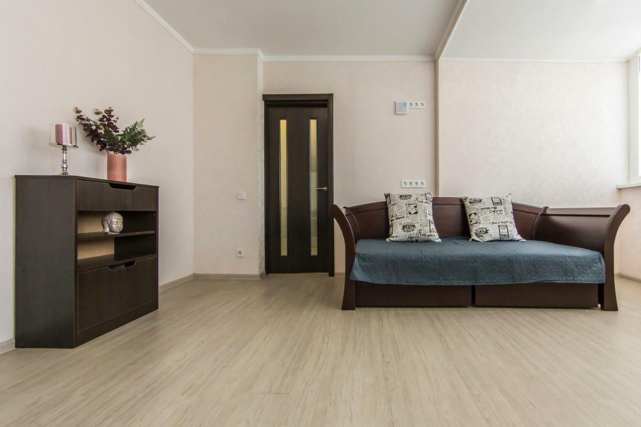 Super View, Luxury Apartment Near Chernihiv Metro. Kiev Exteriör bild