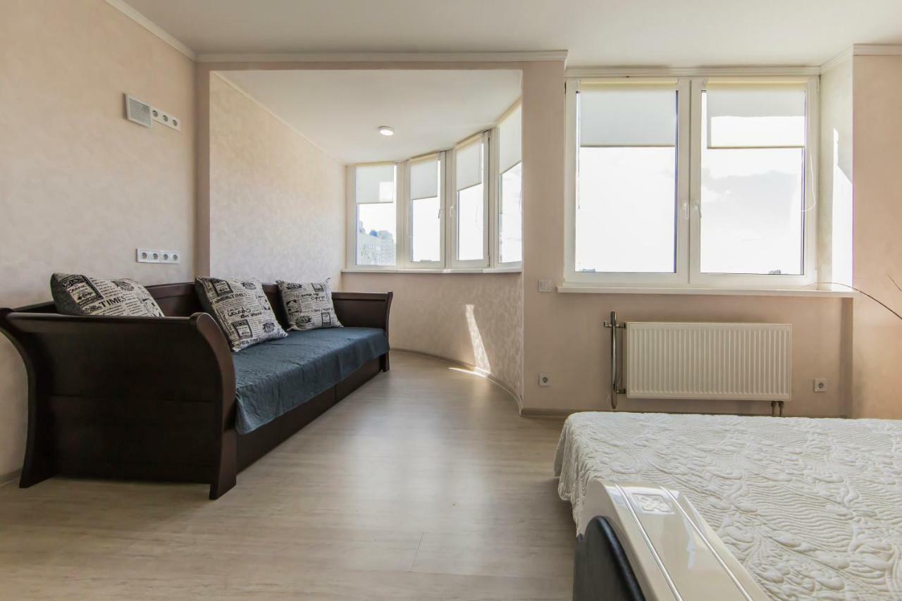 Super View, Luxury Apartment Near Chernihiv Metro. Kiev Exteriör bild
