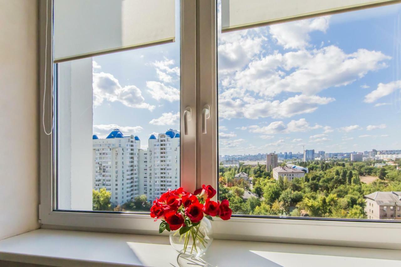 Super View, Luxury Apartment Near Chernihiv Metro. Kiev Exteriör bild
